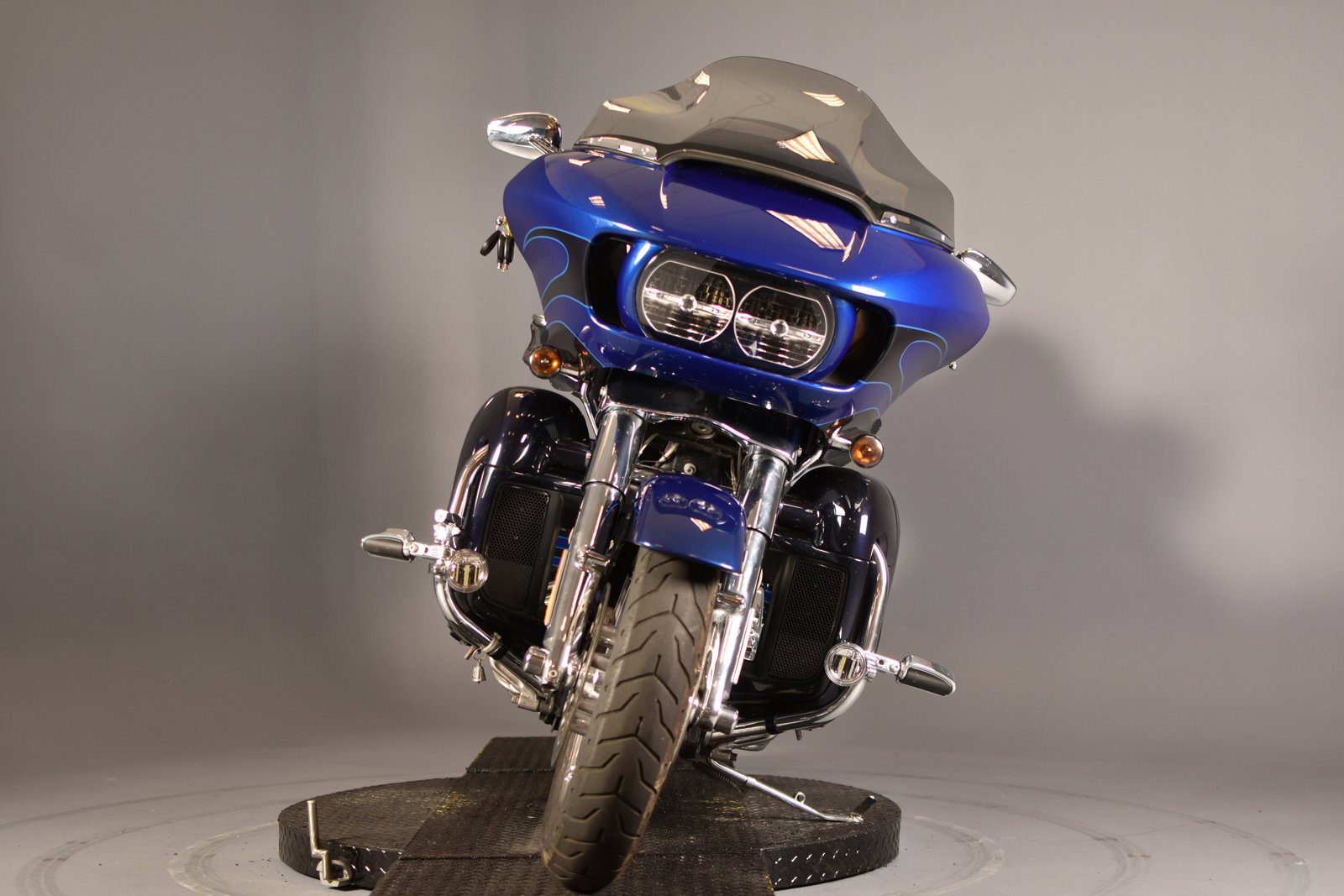 PreOwned 2015 HarleyDavidson Road Glide Ultra CVO FLTRUSE Touring in