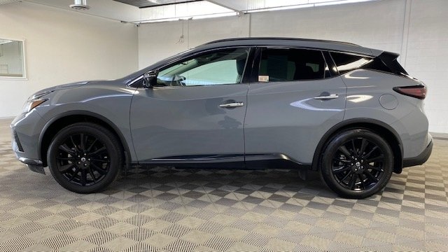 Used 2021 Gray Nissan SL image 2