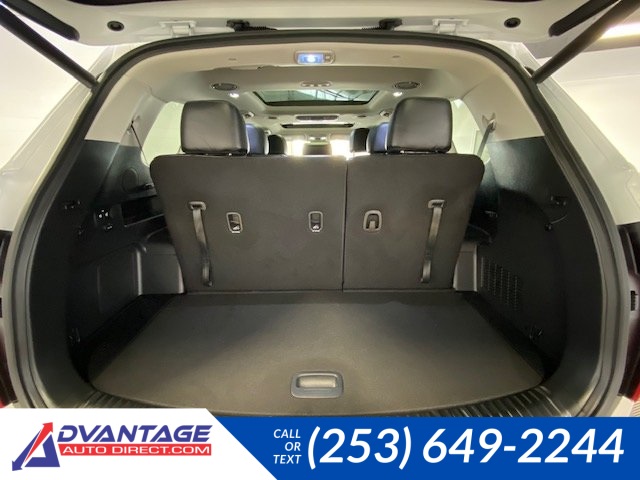 Used 2022 White Kia SX image 4