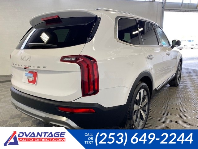 Used 2022 White Kia SX image 30