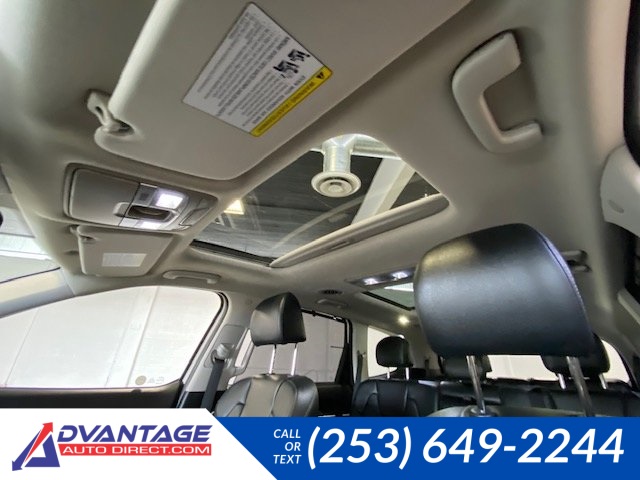 Used 2022 White Kia SX image 18