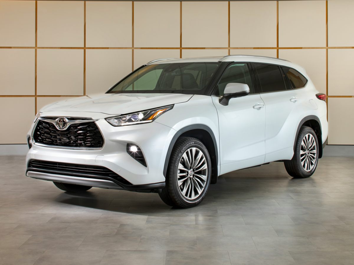 2023 Toyota Highlander  XLE