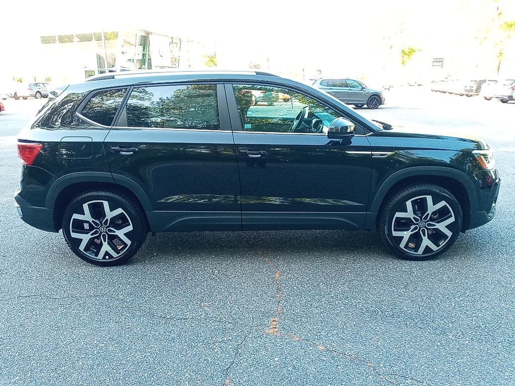 Southern Auto Group Volkswagen New 2022 Volkswagen Taos 1.5T SEL 4D Sport Utility in Virginia Beach