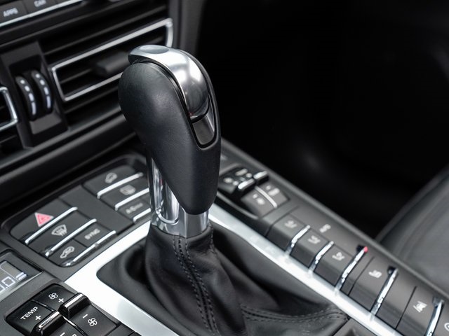 Certified Pre-Owned 2021 Porsche Macan Base
