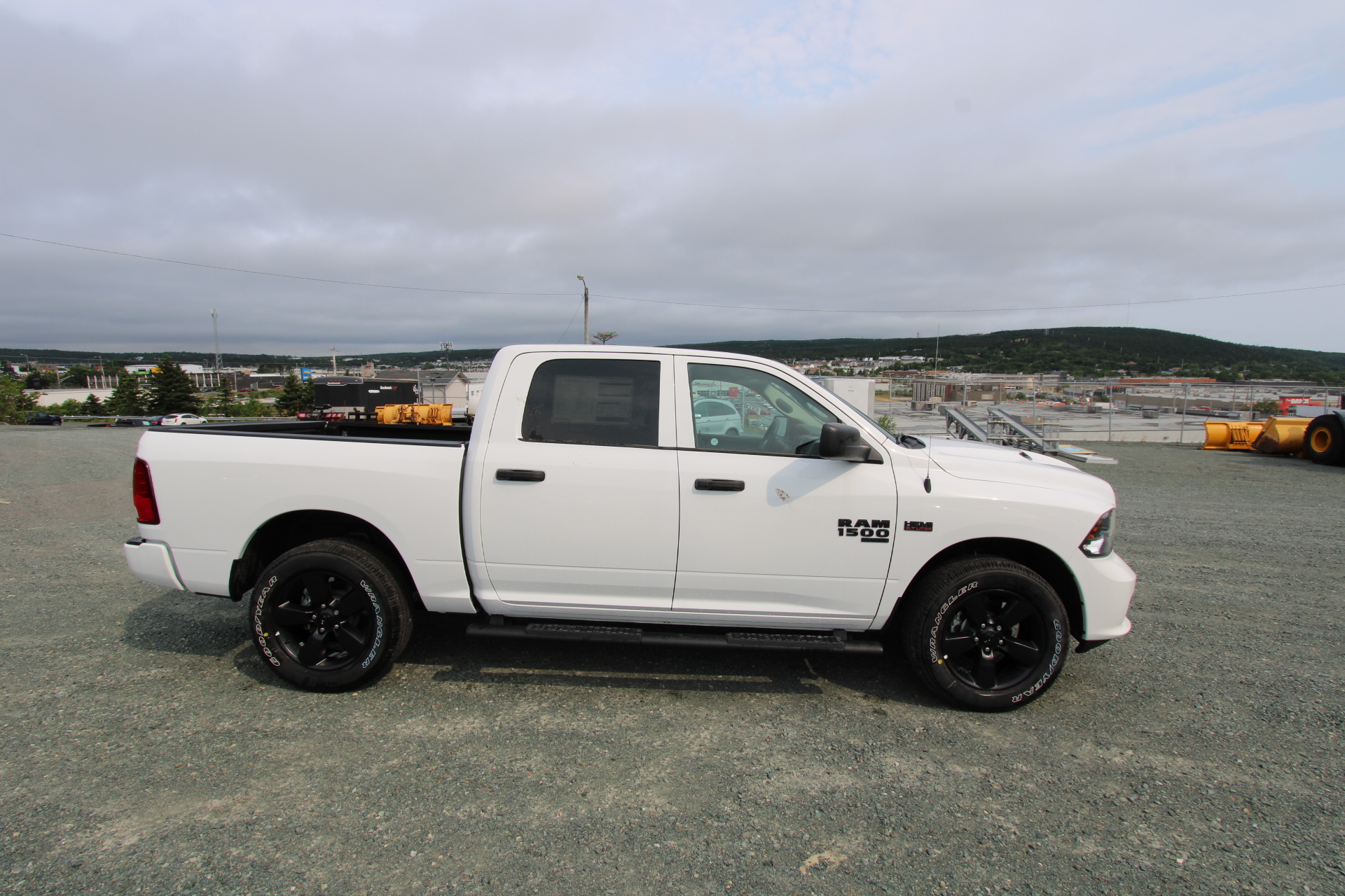 New 2022 Ram 1500 Classic Express Crew Cab Pickup Short Bed in St