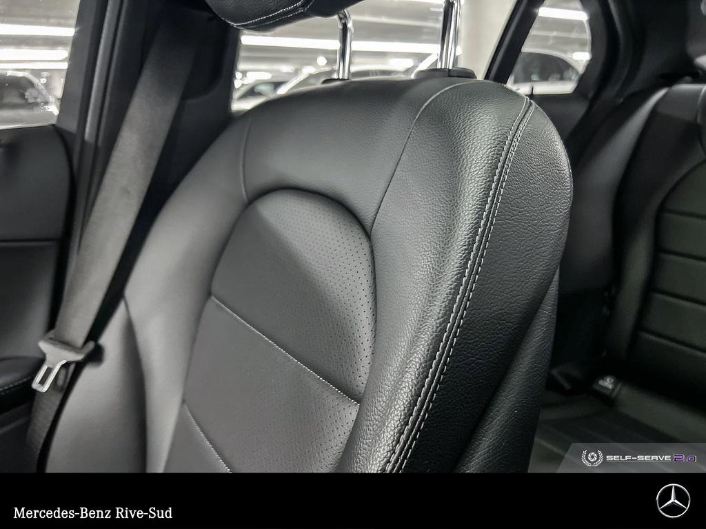 Certified PreOwned 2019 MercedesBenz CClass C 300 4MATIC * ENSEMBLE SPORT LIVE TRAFFIC