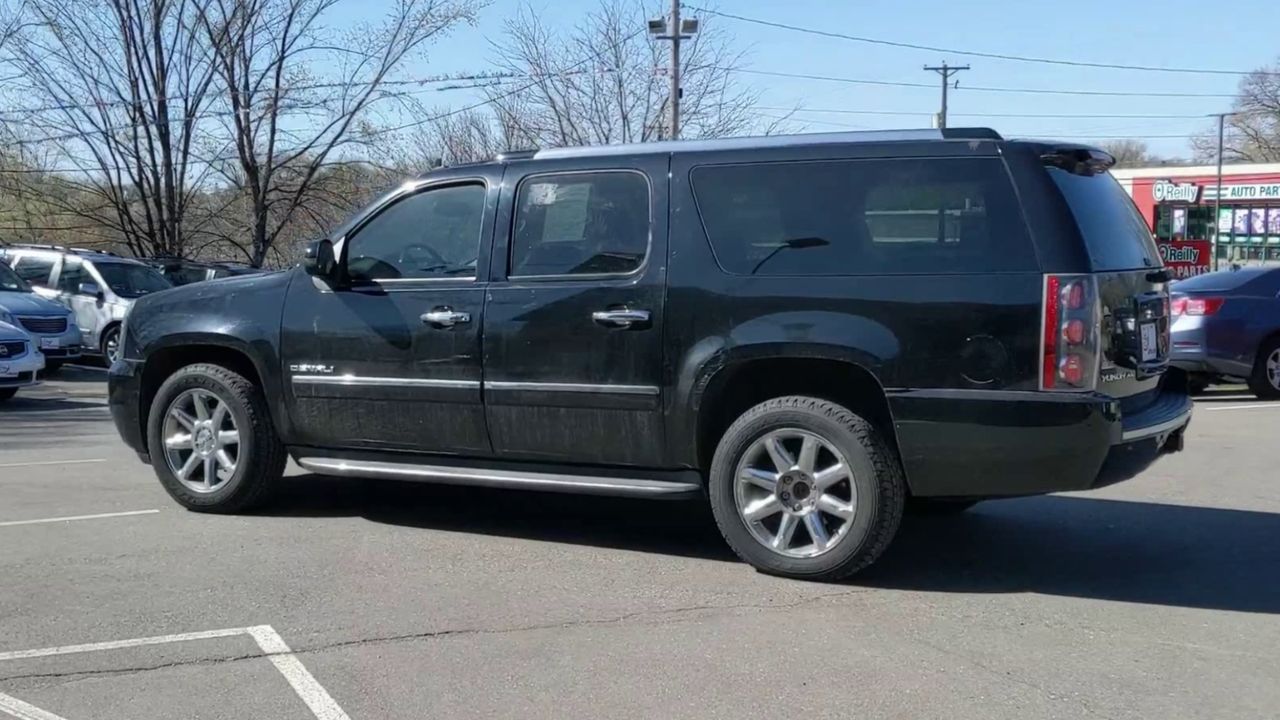 PreOwned 2011 GMC YUKON XL Denali Spo 4DR X391208 in Maplewood CarHop
