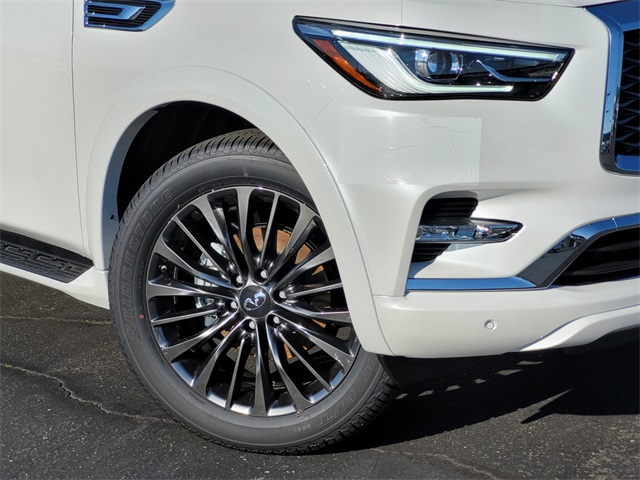 New 2023 INFINITI QX80 Sensory