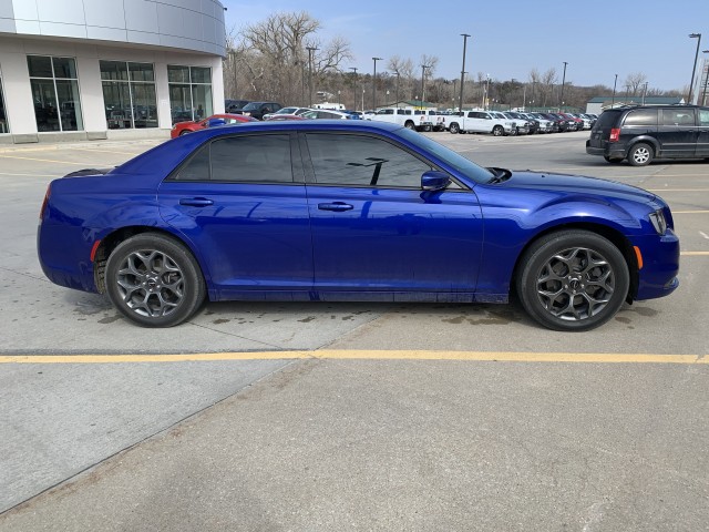 2018 Chrysler 300 300S