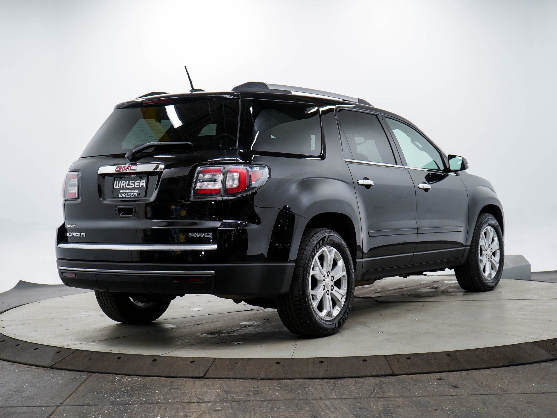 Used 2016 GMC Acadia SLT-1 with VIN 1GKKVRKD9GJ178755 for sale in Brooklyn Park, Minnesota