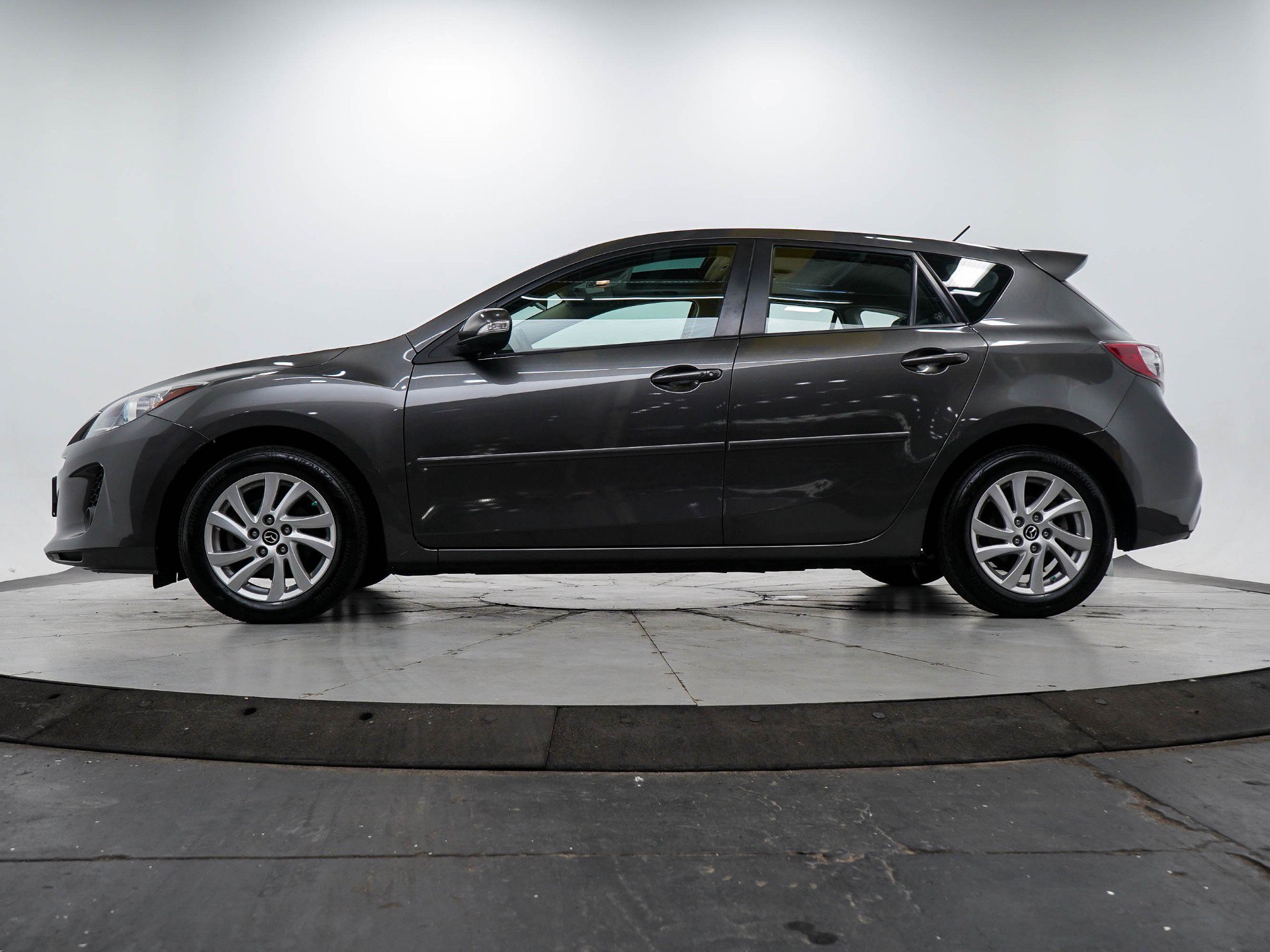 Used 2013 Mazda MAZDA3 i Grand Touring with VIN JM1BL1M74D1795065 for sale in Brooklyn Park, Minnesota