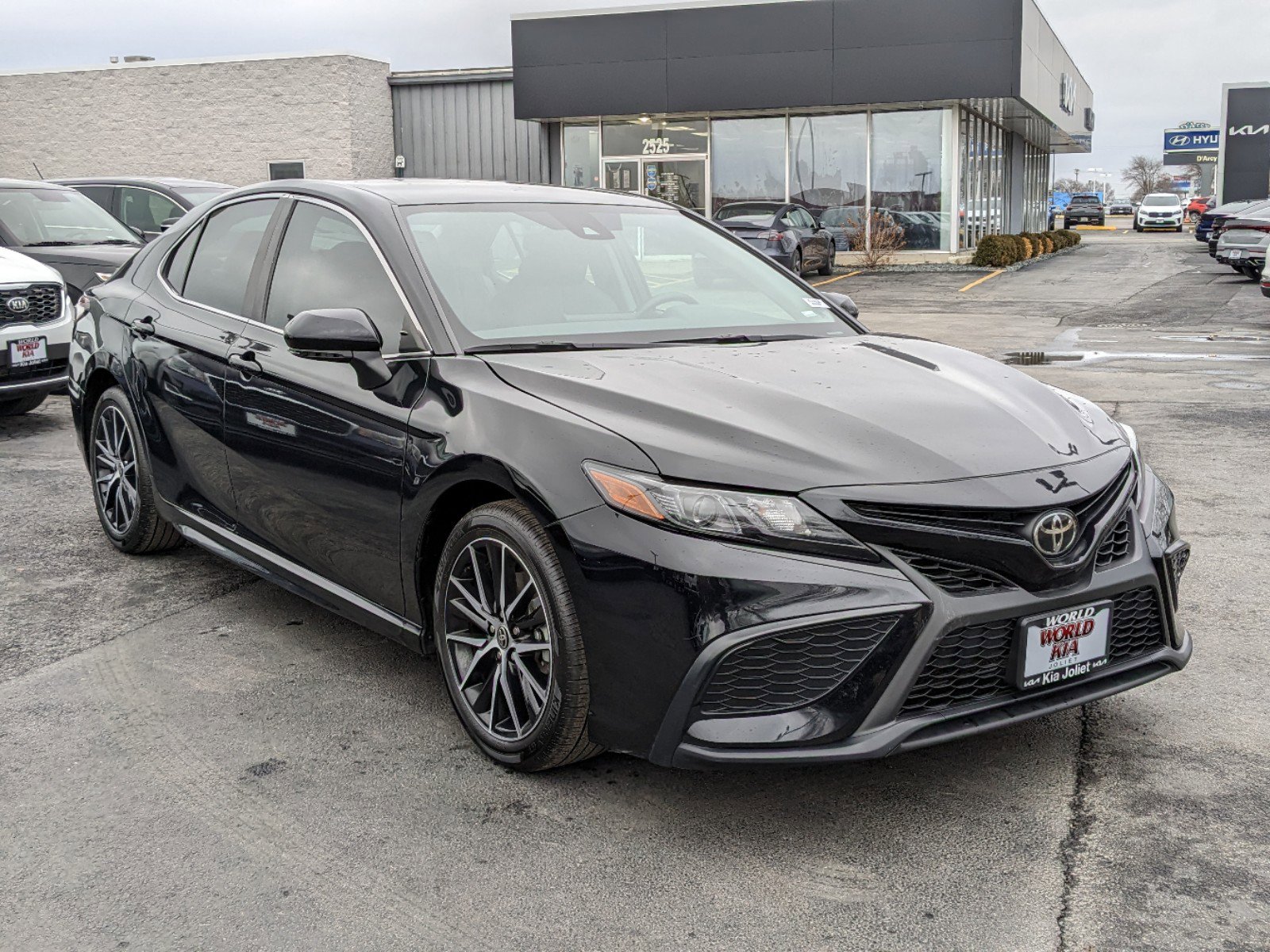 PreOwned 2022 Toyota Camry SE 4dr Car in Joliet kv4958 World Kia Joliet