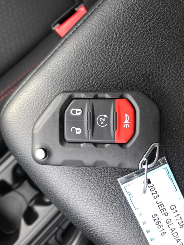 New 2023 Jeep Gladiator Rubicon 4x4