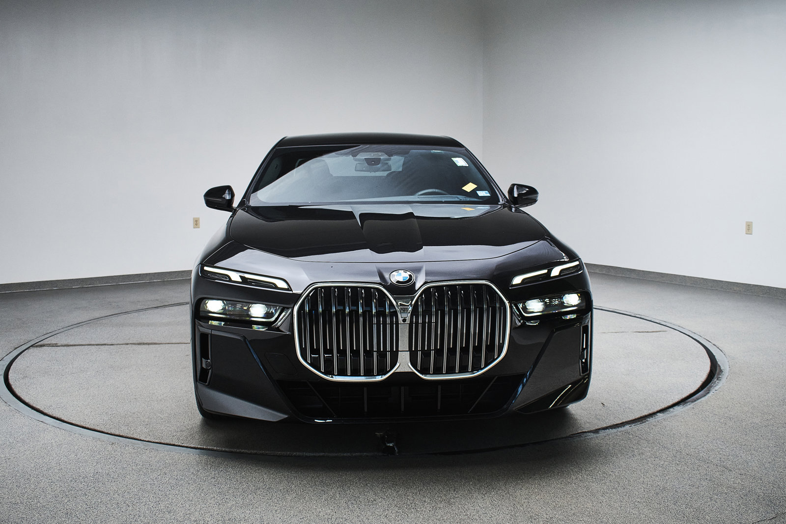 PreOwned 2023 BMW 7 Series 760i xDrive 4dr Car in North Wilkesboro 