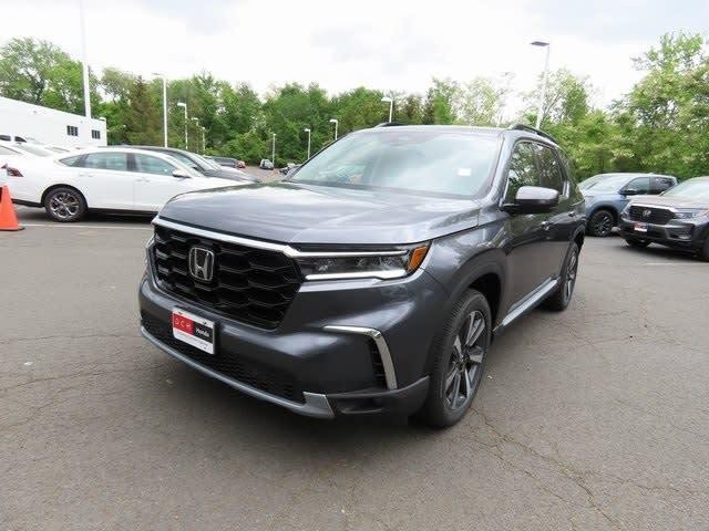 2023 Honda Pilot Touring AWD