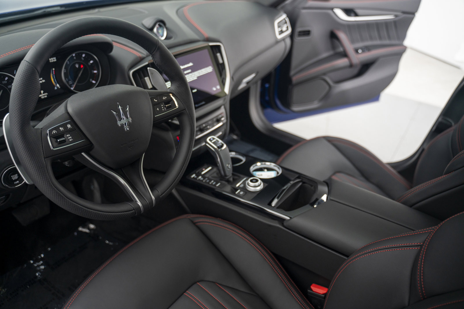 New 2023 Maserati Ghibli Modena