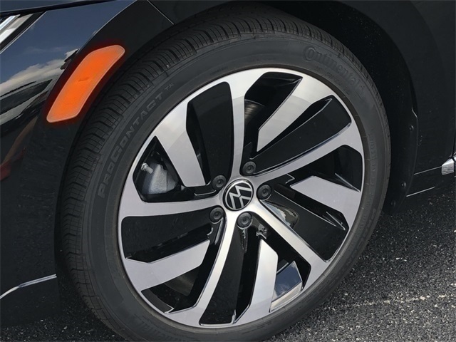New 2022 Volkswagen Arteon 2.0T SEL R-Line