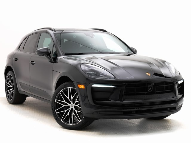 New 2023 Porsche Macan Base