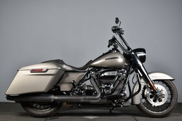 Pre-Owned 2018 Harley-Davidson Road King Special FLHRXS