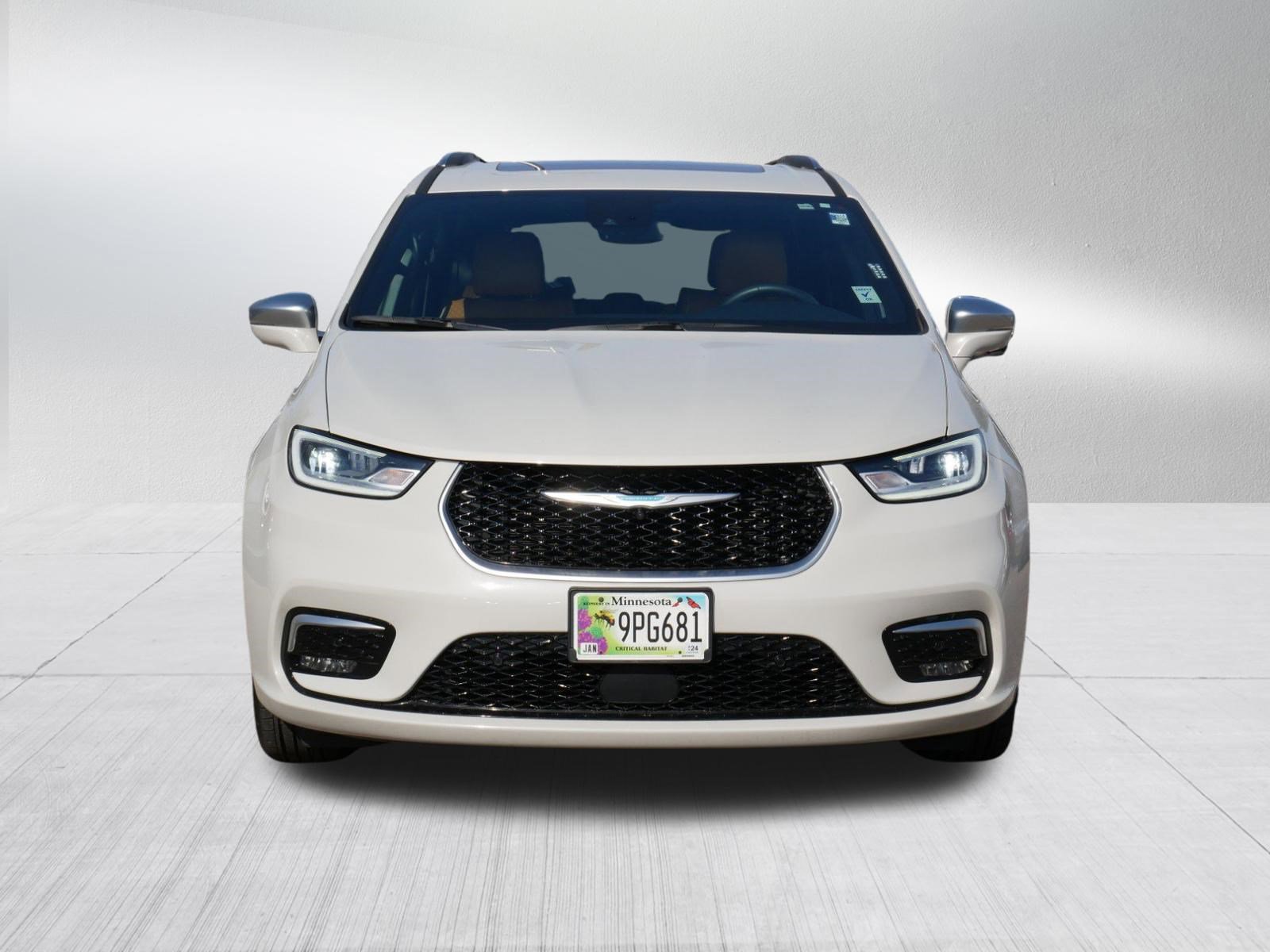 Used 2021 Chrysler Pacifica Hybrid Pinnacle Hybrid with VIN 2C4RC1N74MR501253 for sale in Inver Grove, Minnesota