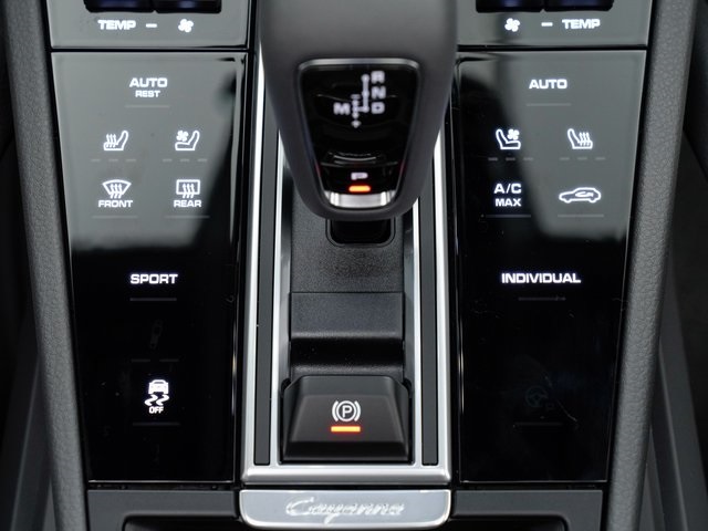 New 2023 Porsche Cayenne Platinum Edition
