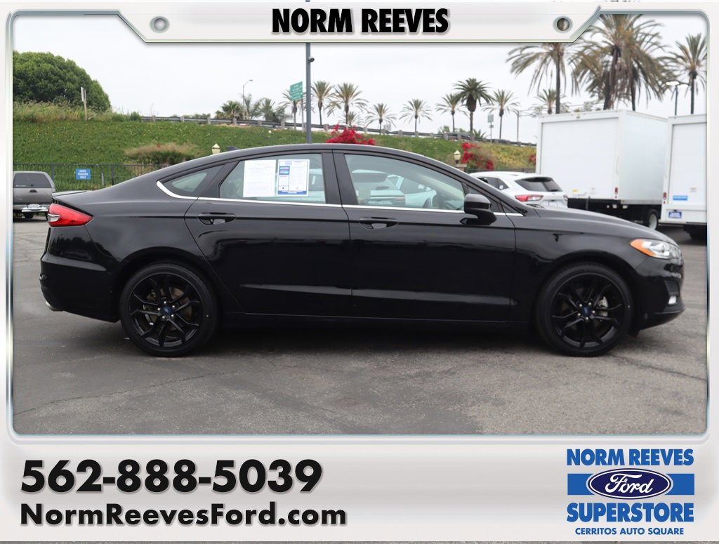 2020 Ford Fusion SE