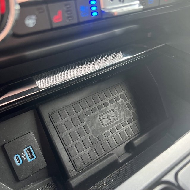 Used 2022 Ford XL image 39