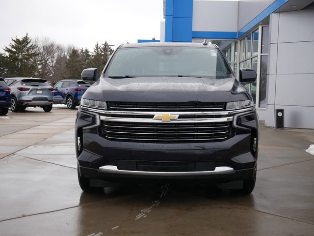 Used 2022 Chevrolet Suburban LT with VIN 1GNSKCKD7NR178633 for sale in Eden Prairie, Minnesota