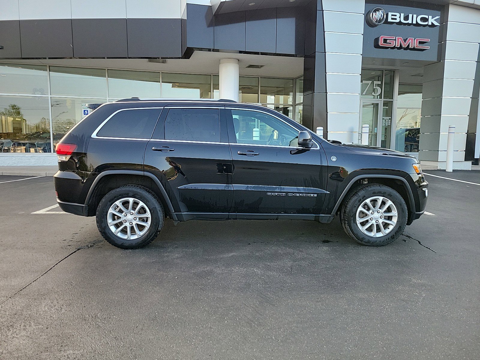 PreOwned 2021 Jeep Grand Cherokee Laredo E Sport Utility in