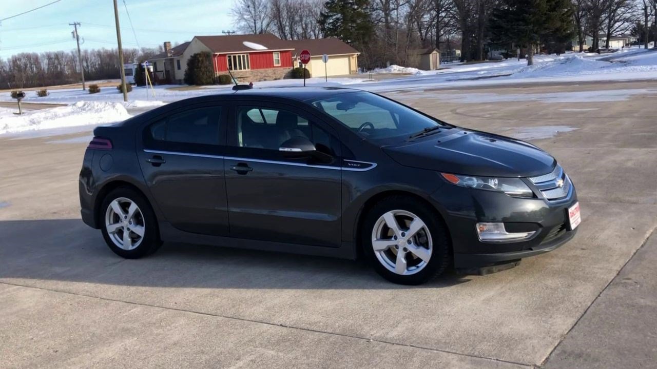 Used 2015 Chevrolet Volt  with VIN 1G1RA6E49FU111059 for sale in Oslo, Minnesota