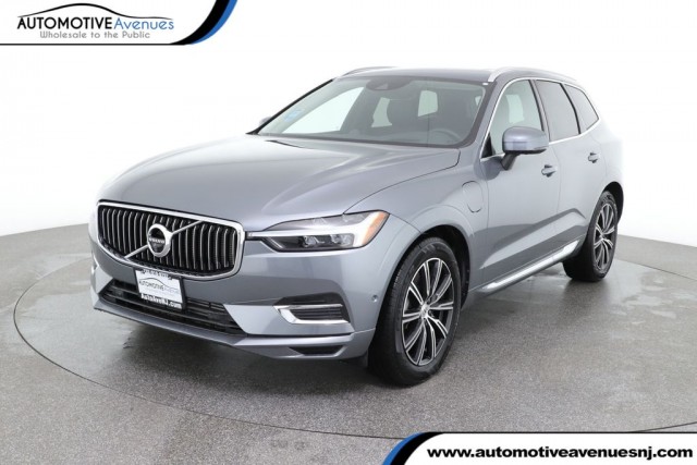 2021 Volvo XC60 Recharge T8 eAWD PHEV Inscription w/ Advanced and Climate Pkgs