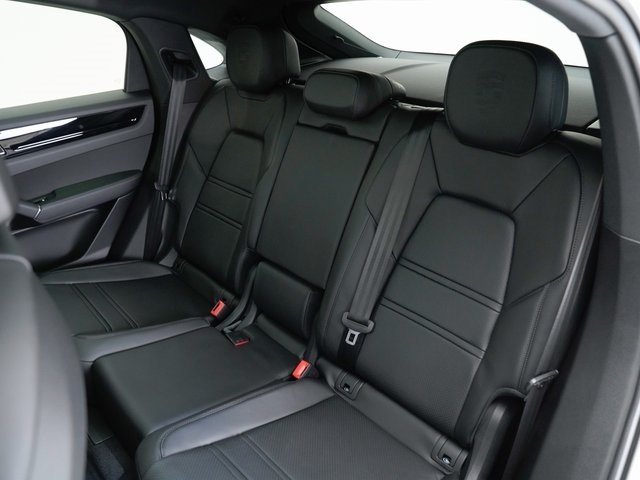 New 2023 Porsche Cayenne Coupe Base
