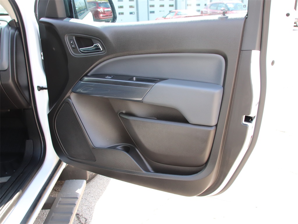 PreOwned 2016 Chevrolet Colorado Z71 4D Crew Cab in Schaumburg S9033