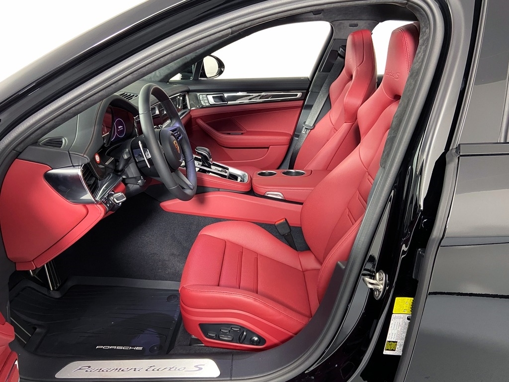New 2023 Porsche Panamera Turbo S E-Hybrid
