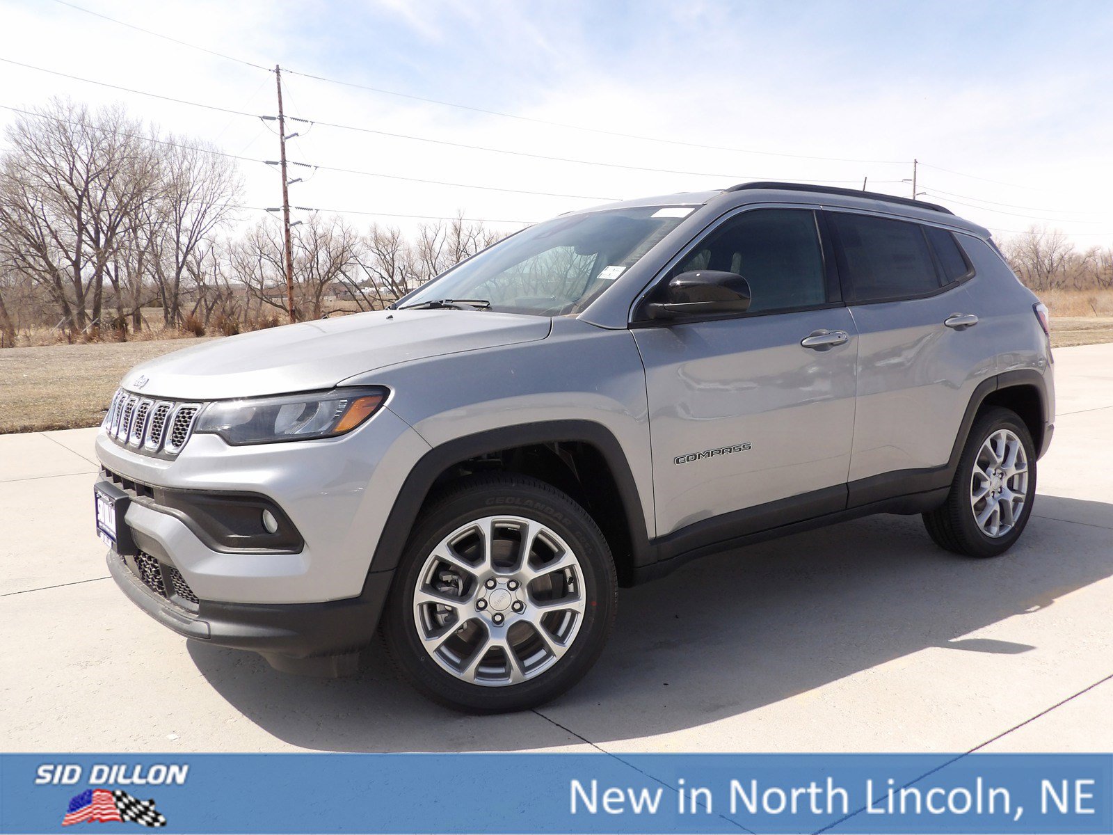 New 2023 Jeep Compass Latitude Lux SUV in 10J0256 Sid Dillon