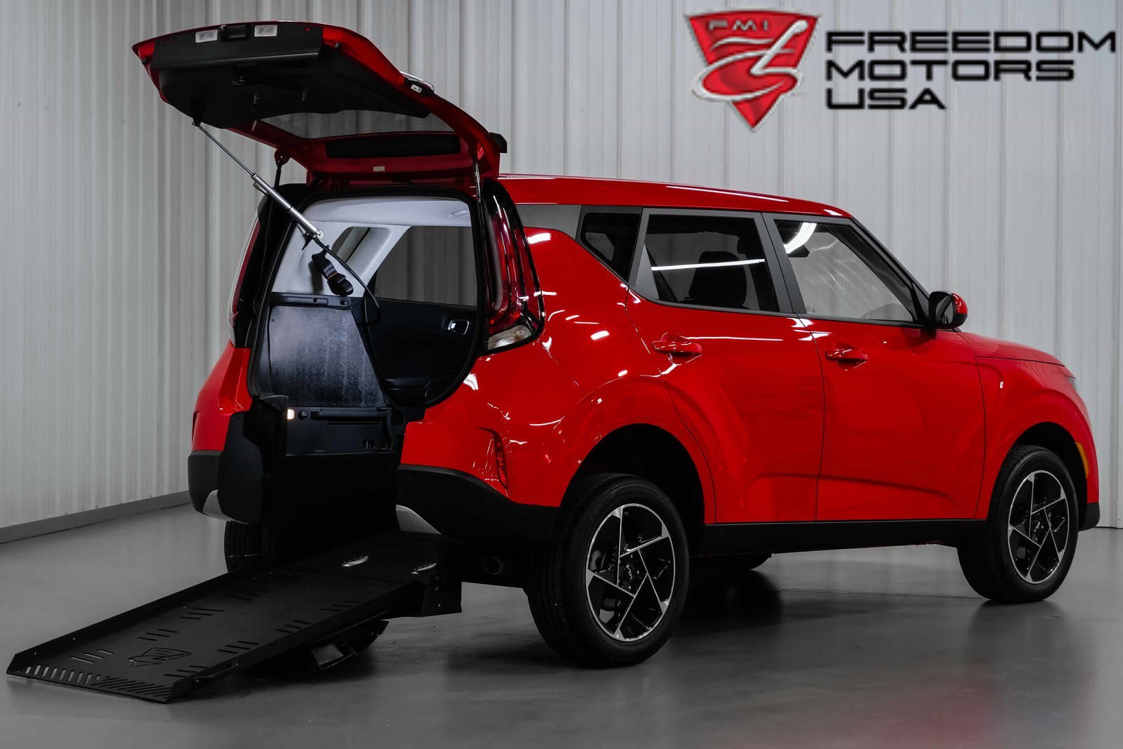 Pre-Owned 2023 Kia Soul EX
