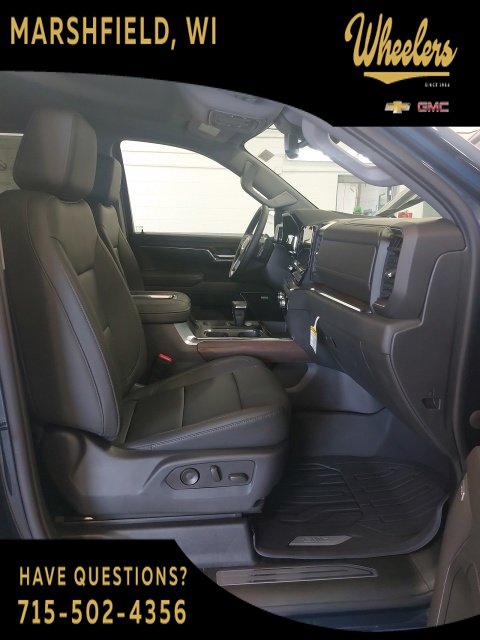 New 2022 GMC Sierra 1500 SLT
