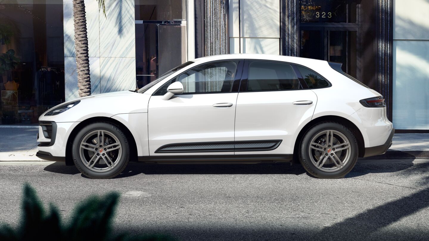 New 2023 Porsche Macan