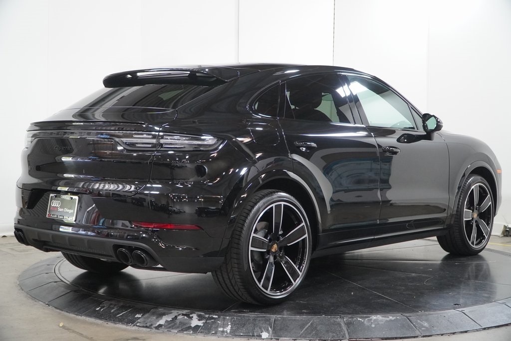 Pre-Owned 2023 Porsche Cayenne Coupe Platinum Edition