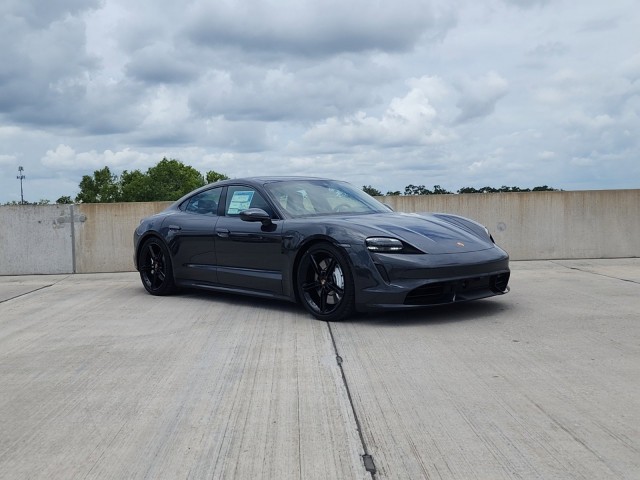 2023 Porsche Taycan Turbo