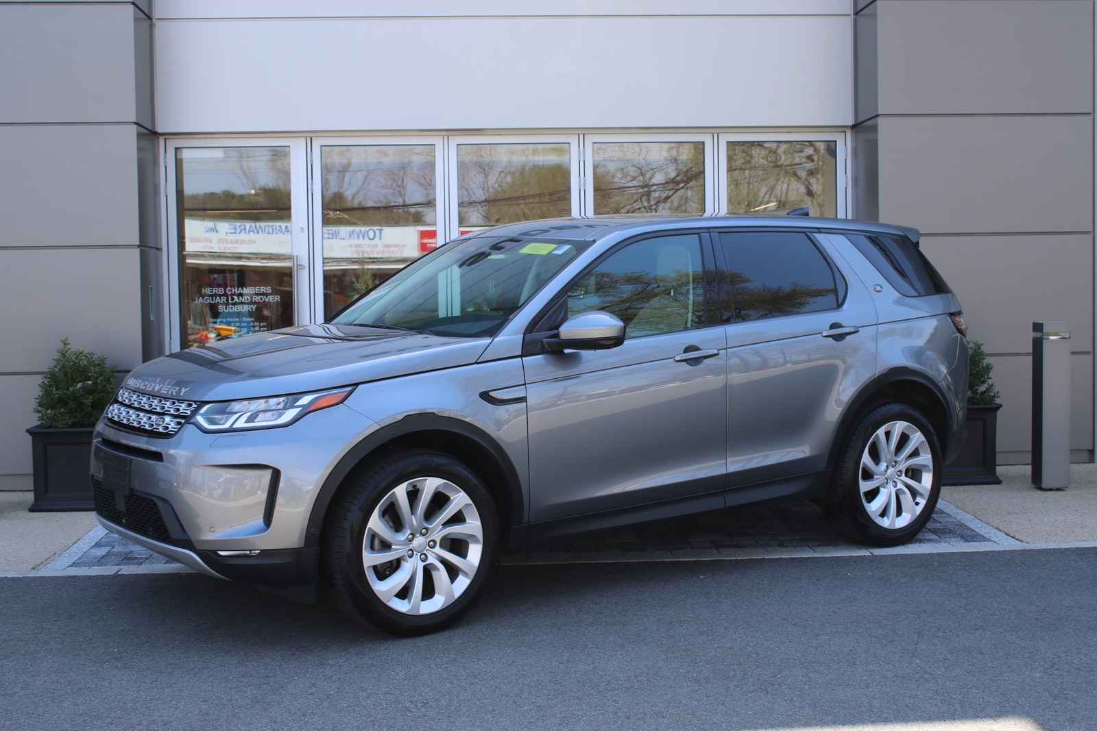 Total 94+ imagen herb chambers land rover boston In.thptnganamst.edu.vn