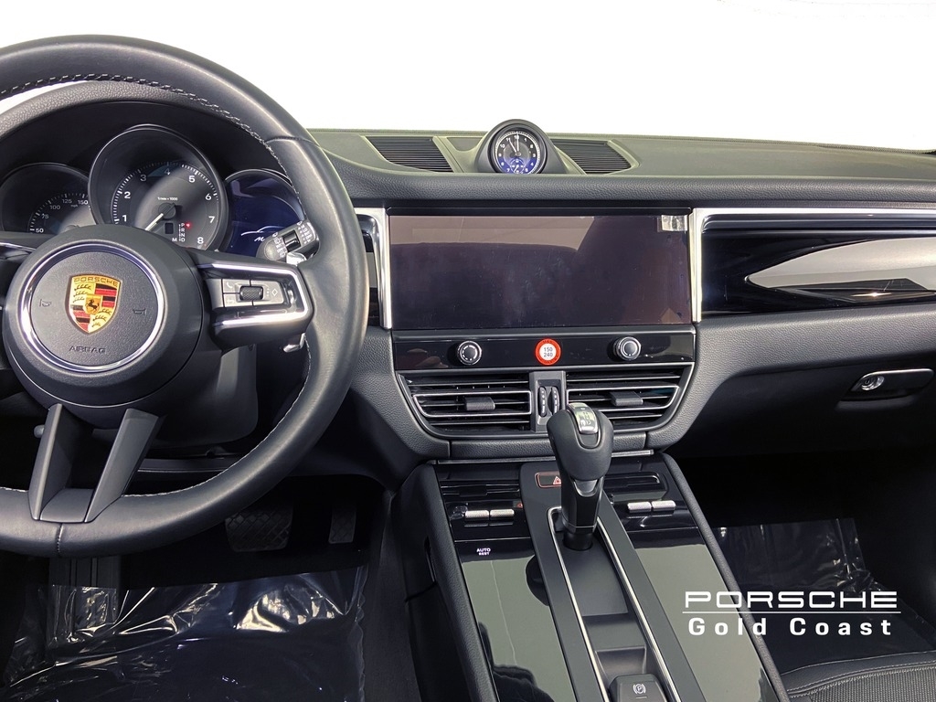 Pre-Owned 2022 Porsche Macan