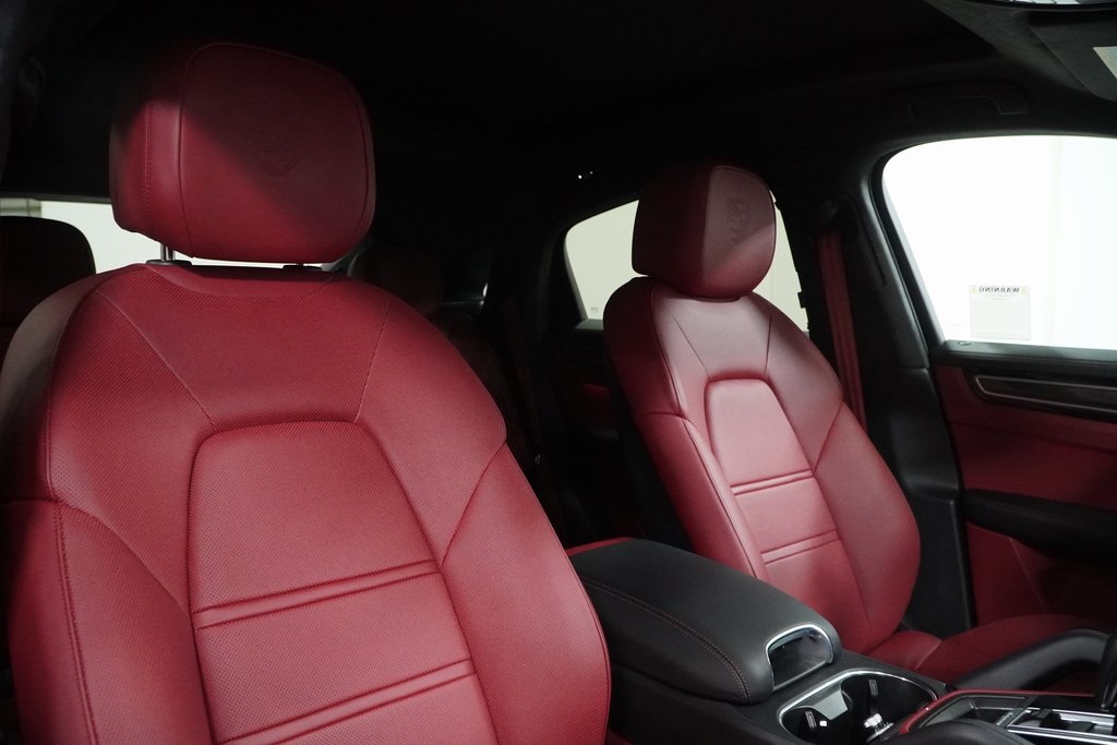 Pre-Owned 2023 Porsche Cayenne Coupe Platinum Edition