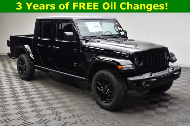 New 2023 Jeep Gladiator Sport