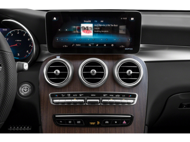 New 2022 Polar White Mercedes-Benz GLC300 image 7