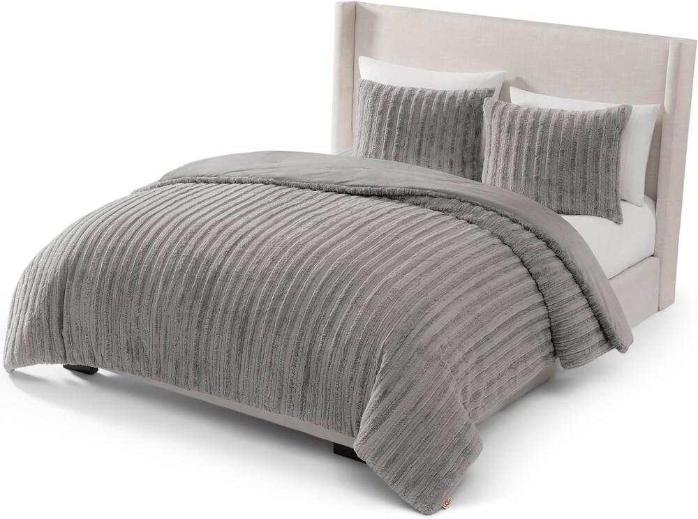 UGG Kenzie Full/Queen Comforter Set with 2 Pillow Shams Plush Faux Fur Bedding Soft Warm Down Alternative Comforter Washable Hypoallergenic Fluffy Blanket Set for Bedroom, Full/Queen Size, Seal