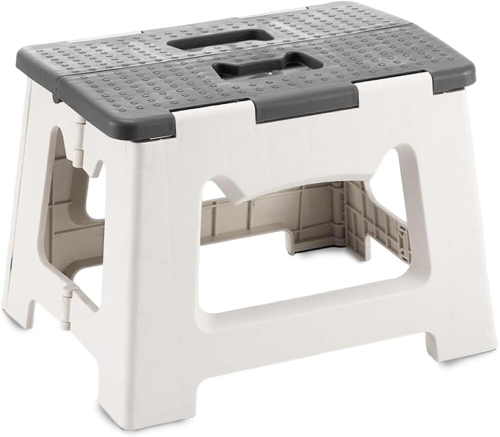 Folding Step Stool Lightweight Plastic Kids Step Stool Small Folding 1-Step Footstool Suitable for Adults and Kids Suitable for Kitchen, Bedroom, Outdoor Sturdy and Easy to Carry (Gray)