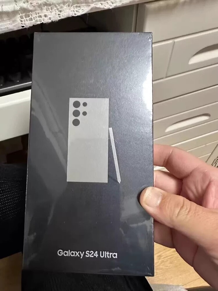 NEW SEALED Samsung Galaxy S24 Ultra 5G S928U 256GB Verizon AT&T Factory Unlocked