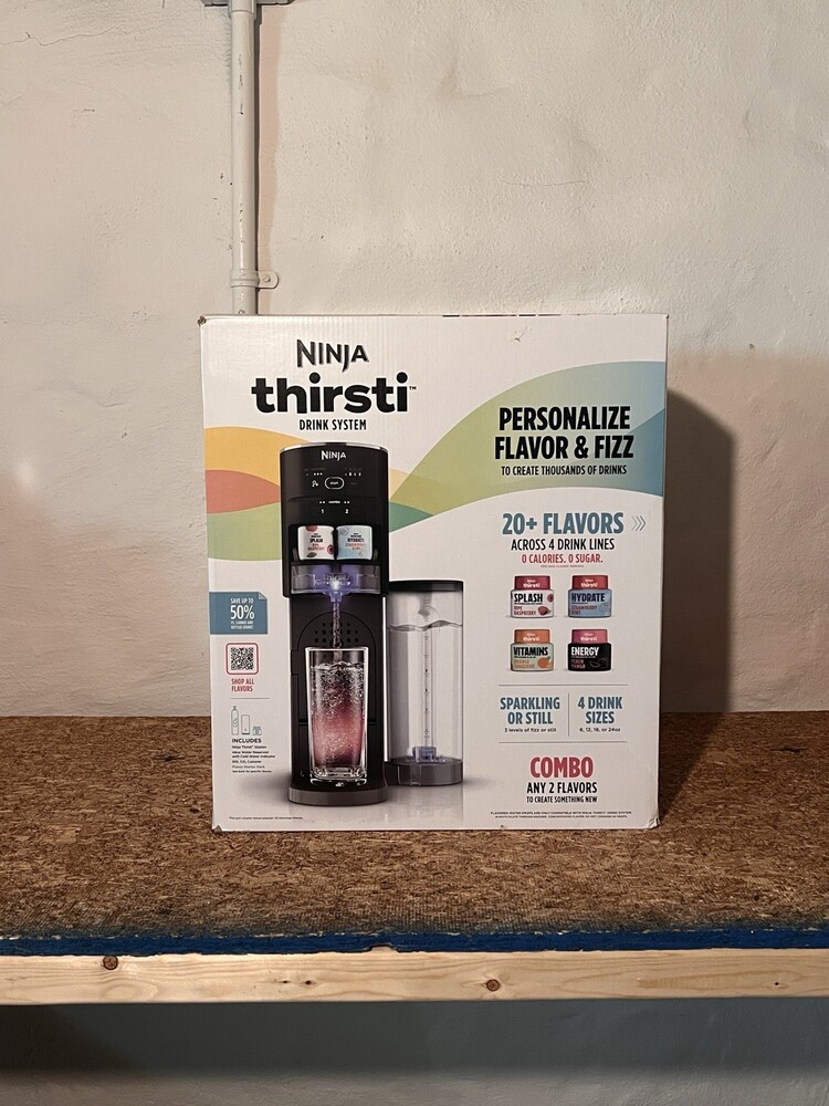 Ninja Thirsti Customization Drink System w/CO2 Canister & Starter Flavors WC1001