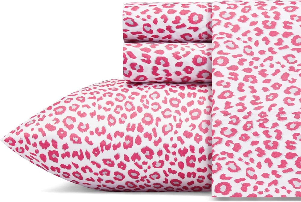 Betsey Johnson - Twin Size Sheet Set, Ultra-Soft & Lightweight Bedding with Pillowcase, Fully Elastic Fitted Sheet, Deep Pocket, Animal Print Room Decor (Betsey's Leopard Pink)